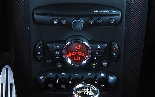 2011 MINI Cooper Countryman S Center Console