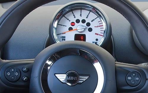 2011 MINI Cooper Countryman S Tachometer Detail