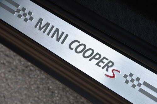 2016 MINI Cooper Countryman S ALL4 Wagon Interior Detail