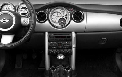 Used 2006 Mini Cooper Pictures 120 Photos Edmunds 2006 Mini Cooper Center Console Interior