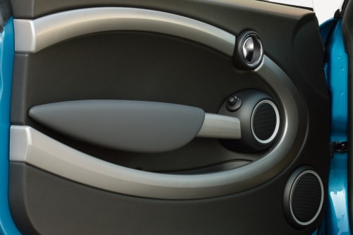 2007 MINI Cooper S 2dr Hatchback Interior Detail