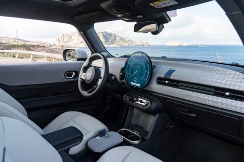 2025 MINI Cooper Interior Pictures