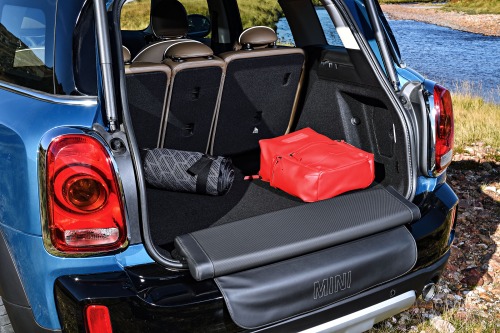 2017 MINI Countryman Cooper S ALL4 Wagon Cargo Area