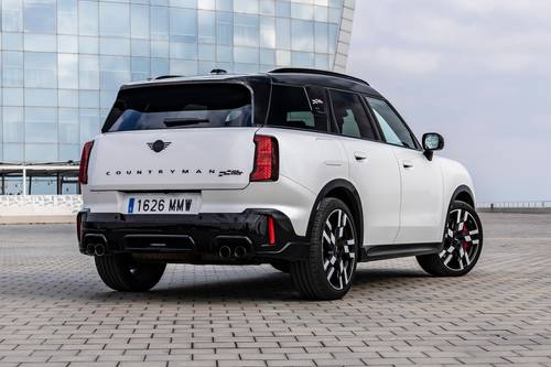 2025 MINI Countryman Pictures - 358 Photos | Edmunds