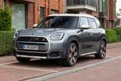 2025 MINI Countryman SE ALL4 Iconic 4dr SUV Exterior. Options Shown.