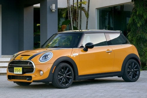 2017 MINI Hardtop 2 Door Cooper S 2dr Hatchback Exterior. Options Shown.