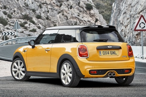 2017 MINI Hardtop 2 Door Cooper S 2dr Hatchback Exterior. Options Shown.