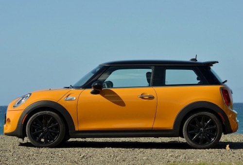 2017 MINI Hardtop 2 Door Cooper S 2dr Hatchback Exterior. Options Shown.