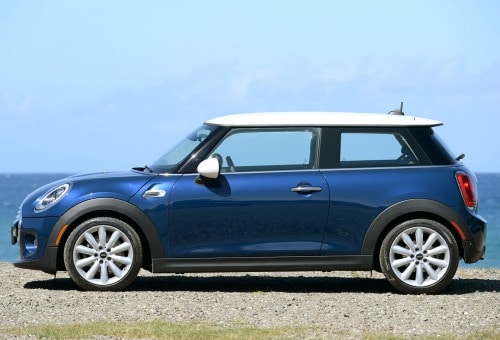 2017 MINI Hardtop 2 Door Cooper 2dr Hatchback Exterior. Options Shown.