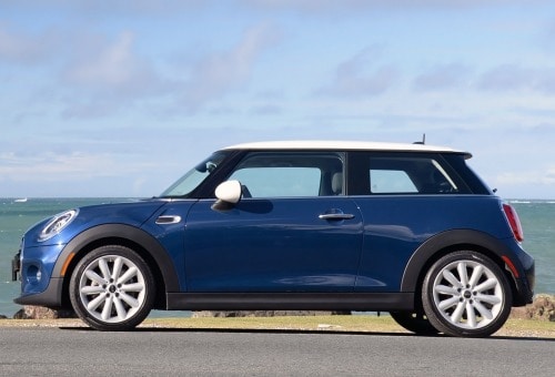 2017 MINI Hardtop 2 Door Cooper 2dr Hatchback Exterior. Options Shown.