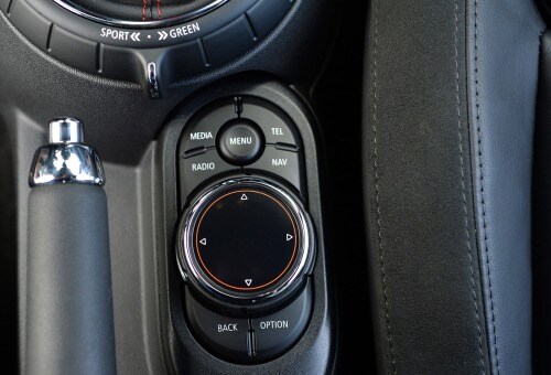 2018 MINI Hardtop 2 Door Cooper S 2dr Hatchback Aux Controls