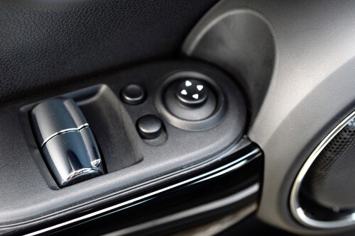 2018 MINI Hardtop 2 Door Cooper S 2dr Hatchback Interior Detail