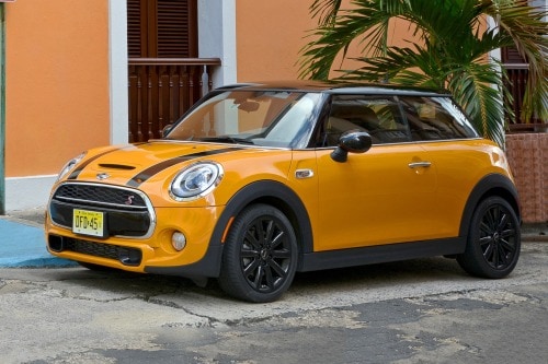 2018 MINI Hardtop 2 Door Cooper S 2dr Hatchback Exterior. Options Shown.
