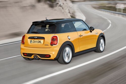 2018 MINI Hardtop 2 Door Cooper S 2dr Hatchback Exterior. Options Shown.