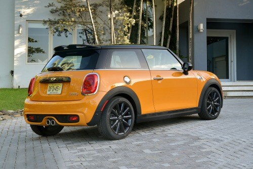 2018 MINI Hardtop 2 Door Cooper S 2dr Hatchback Exterior. Options Shown.