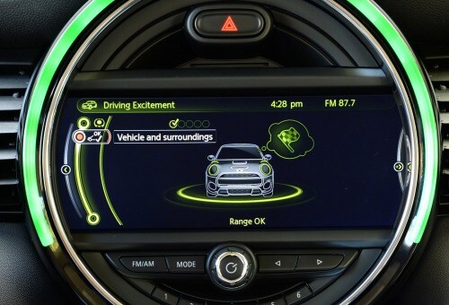 2018 MINI Hardtop 2 Door Cooper 2dr Hatchback Interior Detail