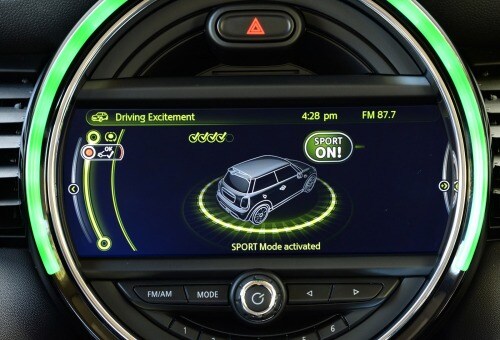 2018 MINI Hardtop 2 Door Cooper 2dr Hatchback Interior Detail
