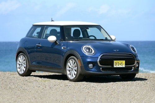 2018 MINI Hardtop 2 Door Cooper 2dr Hatchback Exterior. Options Shown.