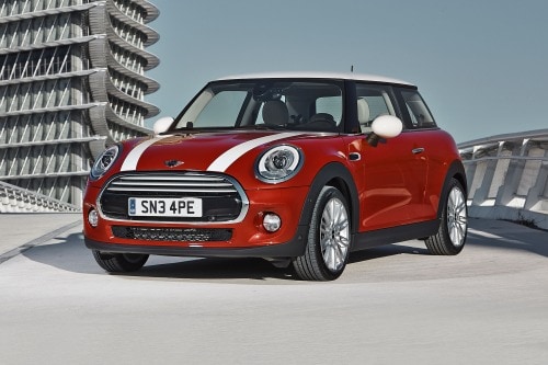 2018 MINI Hardtop 2 Door Cooper 2dr Hatchback Exterior. Options Shown.