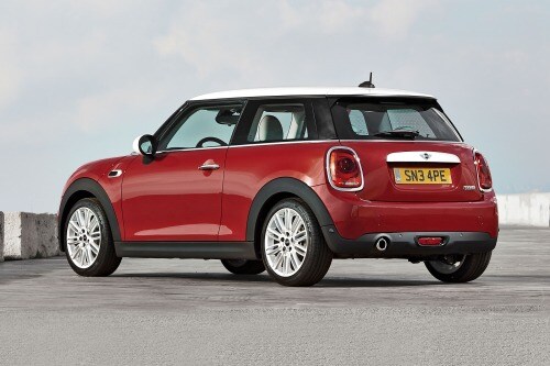 2018 MINI Hardtop 2 Door Cooper 2dr Hatchback Exterior. Options Shown.