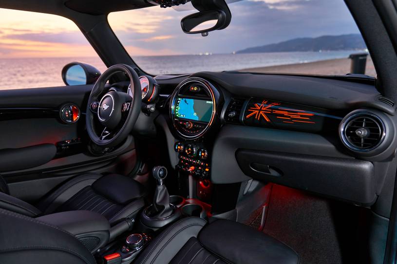 2019 Mini Hardtop 2 Door Pictures 125 Photos Edmunds