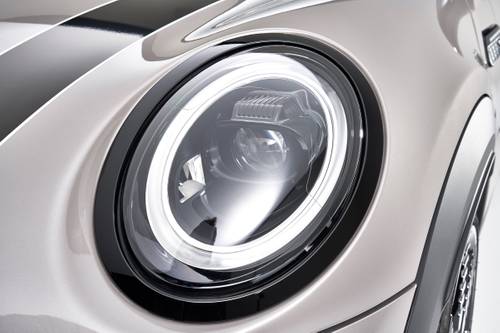 MINI Hardtop 2 Door Cooper S 2dr Hatchback Headlamp Detail