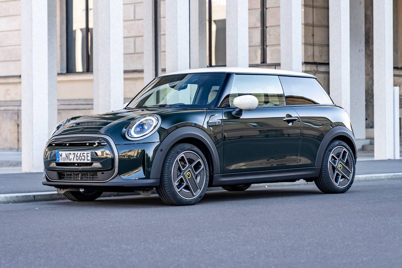 Best electric deals vehicles under 30k