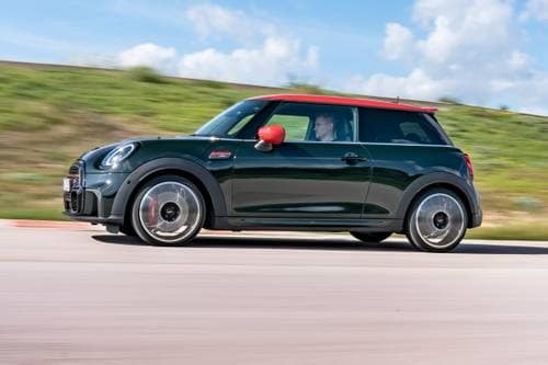 MINI Hardtop 2 Door John Cooper Works 2dr Hatchback Profile