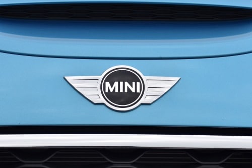 2017 MINI Hardtop 4 Door Cooper S 4dr Hatchback Front Badge