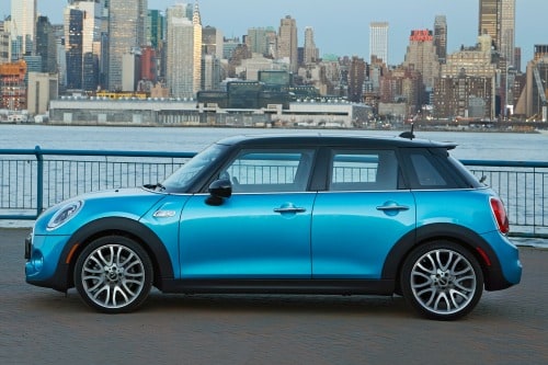 2017 MINI Hardtop 4 Door Cooper S 4dr Hatchback Exterior. Options Shown.