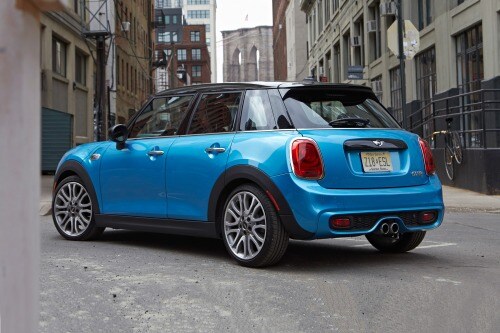 2018 MINI Hardtop 4 Door Cooper S 4dr Hatchback Exterior. Options Shown.