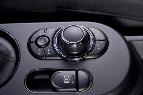2022 MINI Hardtop 4 Door Cooper S 4dr Hatchback Aux Controls