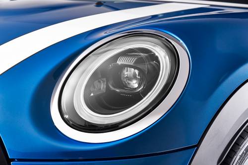 2022 MINI Hardtop 4 Door Cooper S 4dr Hatchback Headlamp Detail