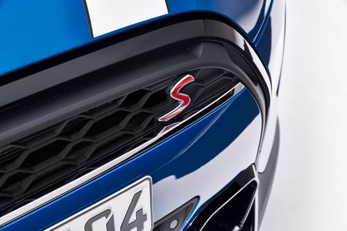 2022 MINI Hardtop 4 Door Cooper S 4dr Hatchback Front Badge