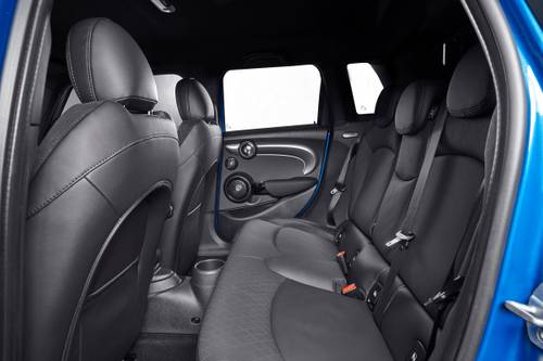 2022 MINI Hardtop 4 Door Cooper S 4dr Hatchback Rear Interior