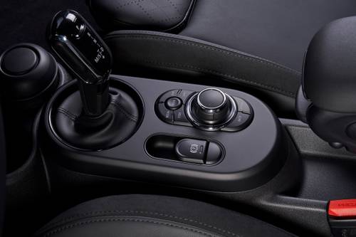 2022 MINI Hardtop 4 Door Cooper S 4dr Hatchback Shifter