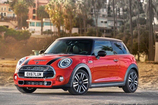 Mini Presses Pause on Manual Transmissions and Entry-Level Models 