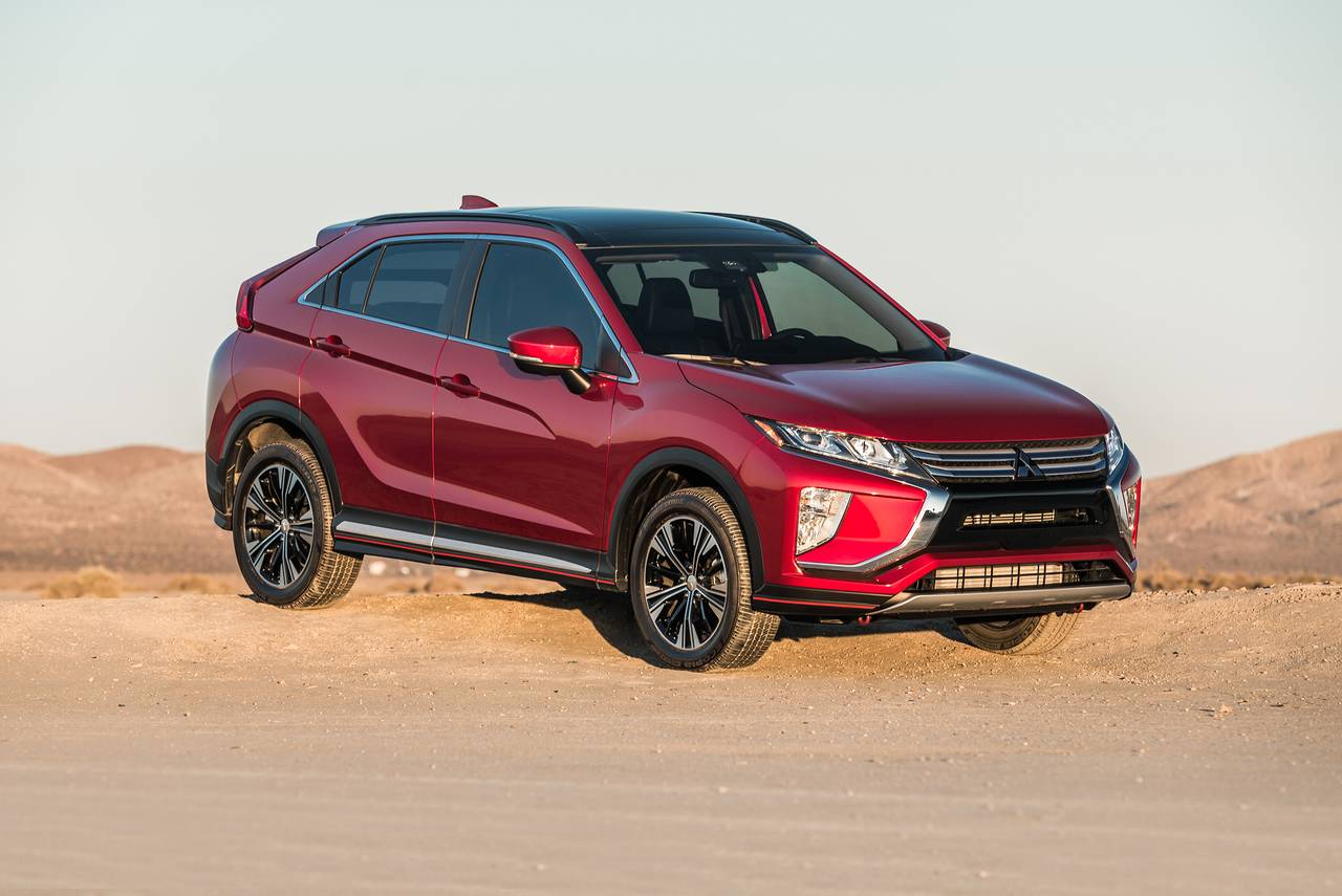 2019 Urawa Nike ECLIPSE CROSS ピステ Lサイズ 2018_mitsubishi_eclipse-
