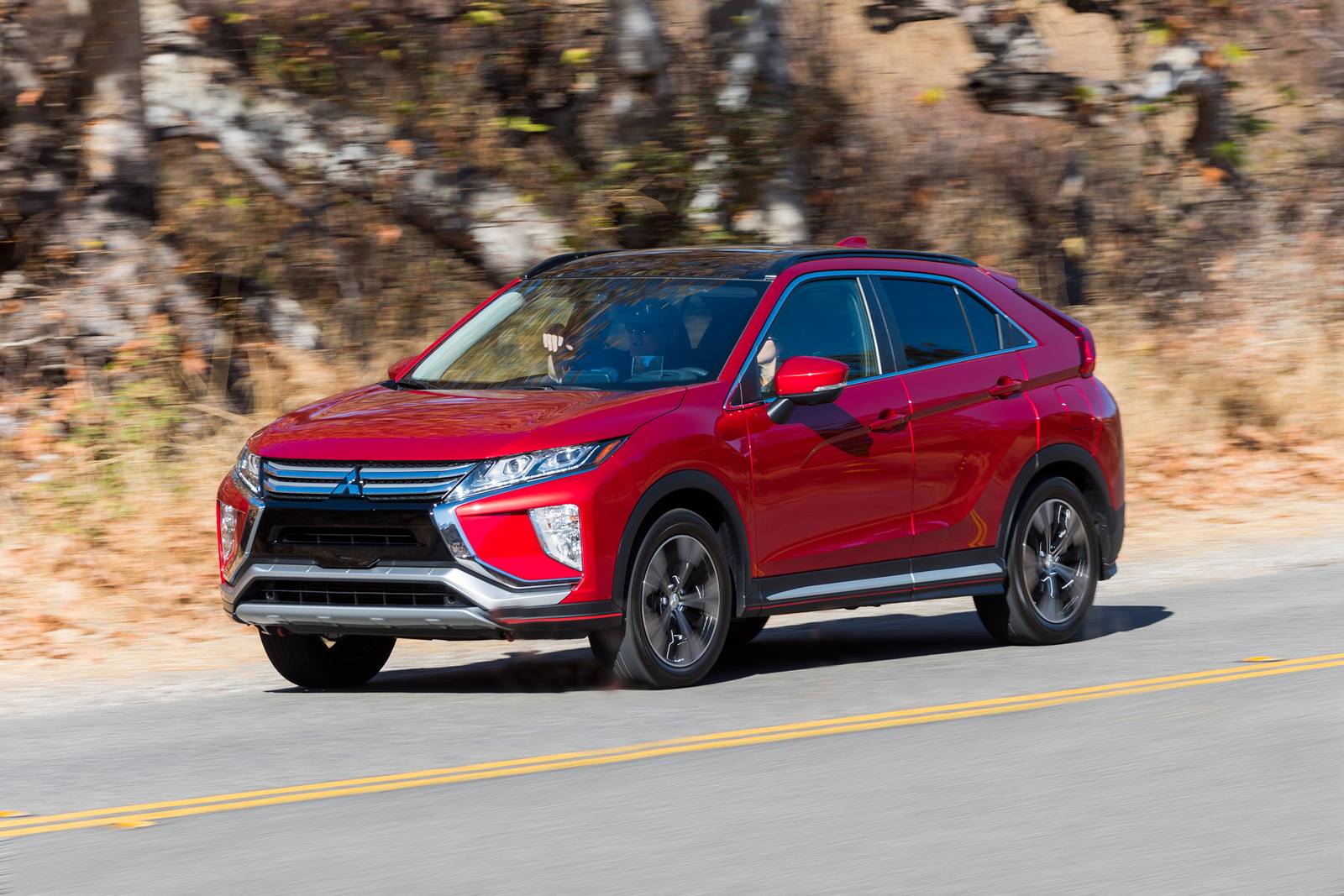 2019 Mitsubishi Eclipse Cross Review & Ratings | Edmunds