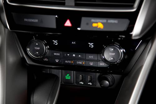 2020 Mitsubishi Eclipse Cross SEL 4dr SUV Interior Detail
