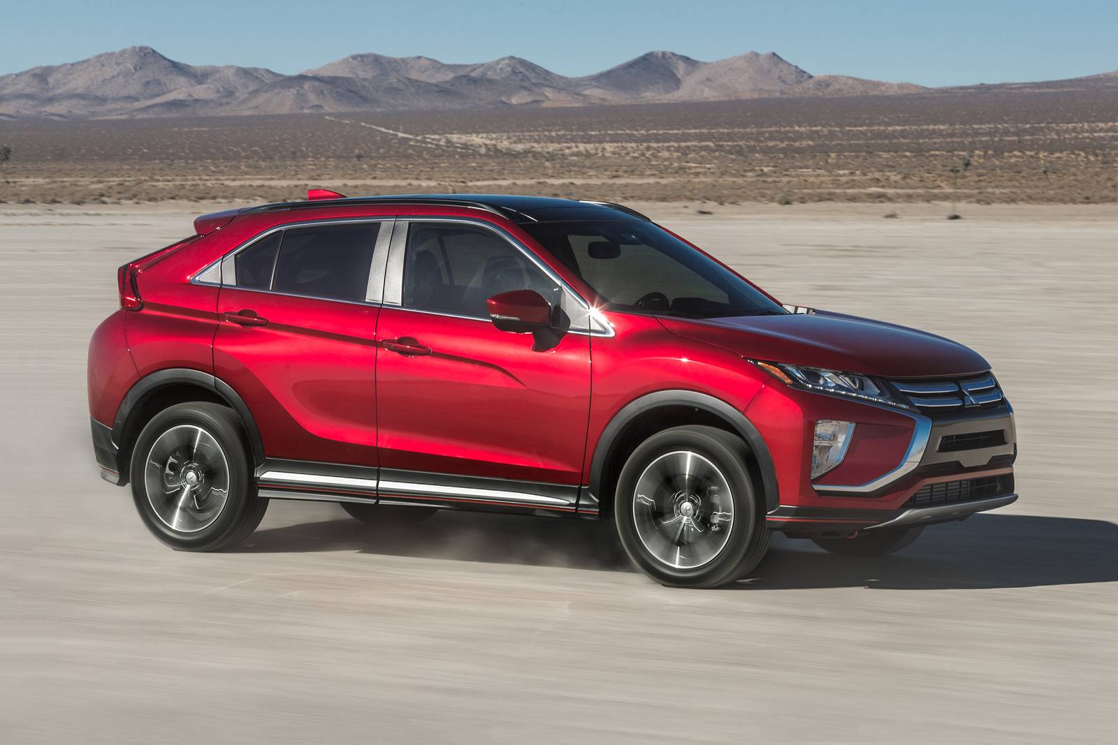 2020 ECLIPSE CROSS Photo