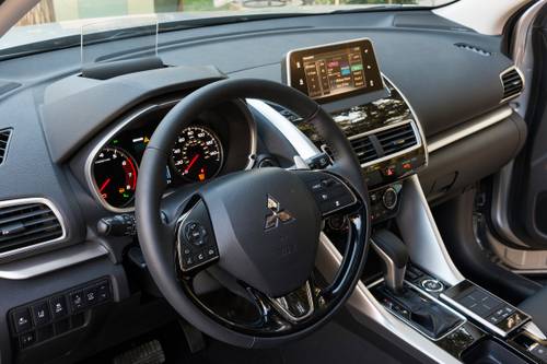2020 Mitsubishi Eclipse Cross SEL 4dr SUV Steering Wheel Detail