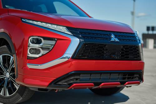 2025 Mitsubishi Eclipse Cross SEL 4dr SUV Front Badge