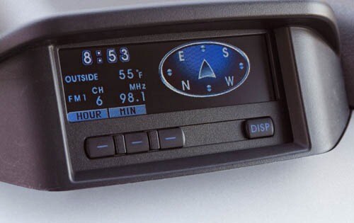 2004 Mitsubishi Endeavor XLS Center Console Detail