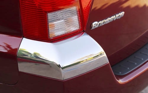 2004 Mitsubishi Endeavor XLS Rear Chrome Bumper Accents