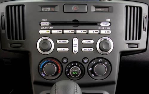 2008 Mitsubishi Endeavor SE Center Console