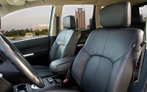 2008 Mitsubishi Endeavor SE Interior