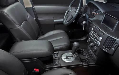 2011 Mitsubishi Endeavor SE Interior