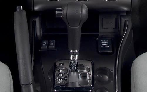 2010 Mitsubishi Galant SE Center Console