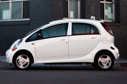2017 Mitsubishi i-MiEV ES 4dr Hatchback Exterior